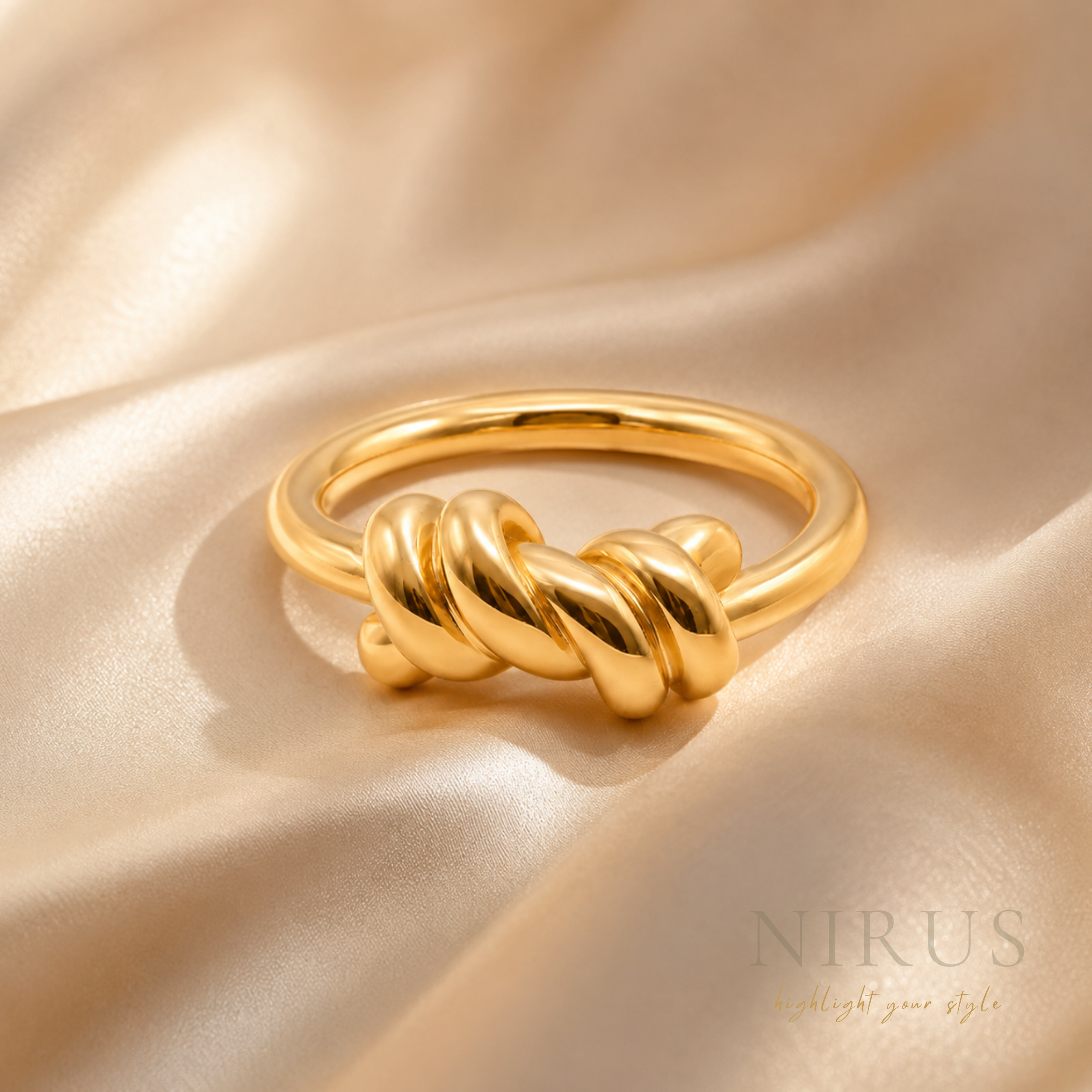 Nexus Knot Ring
