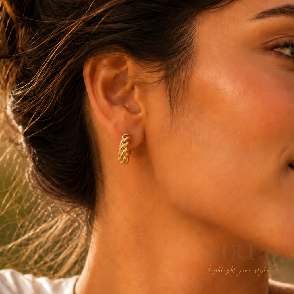 Torsade Hoop Studs